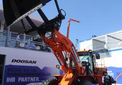 Doosan DL420-3 complian wheeled loader