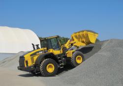 Komatsu’s WA380-7 wheeled loader