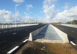 Mauritius motorway bridge 