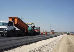 Vögele pavers and Hamm compactors