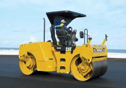 Caterpillar compaction machine