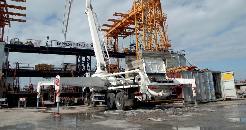 CIFA machines is supplying concrete 