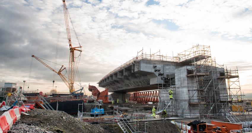 First span of the north approach viaduct 