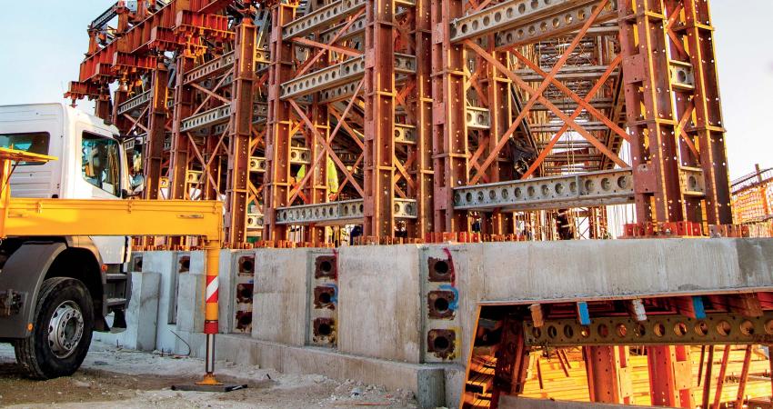 RMD Kwikform framework for Rustenburg Bridge 