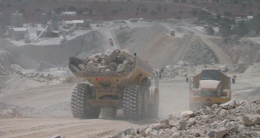 Dump trucks transporting rumbling 