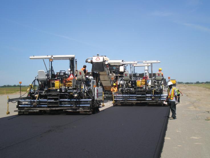 Echelon paving with two pavers working together