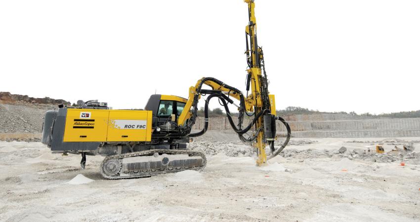 ROC F9C drill rig