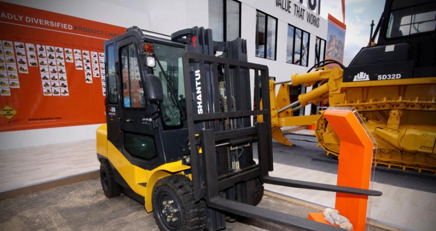 Shantui SF30 fork lift