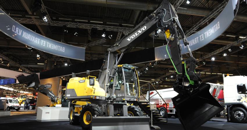 Volvo EW140D wheeled Excavator, live at INTERMAT 2012