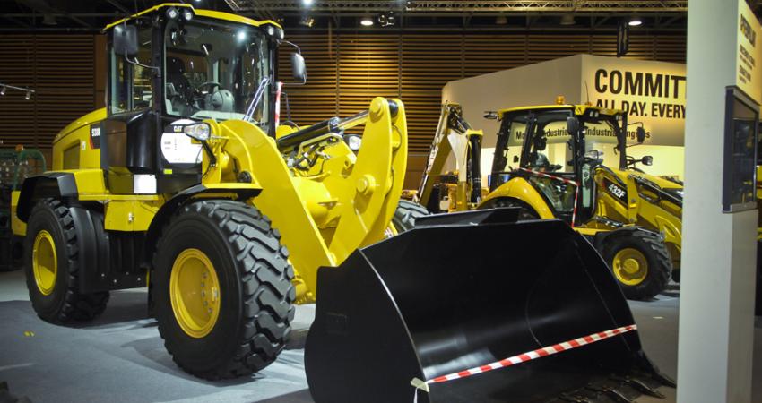 Cat 938K wheeled loader, live at INTERMAT 2012