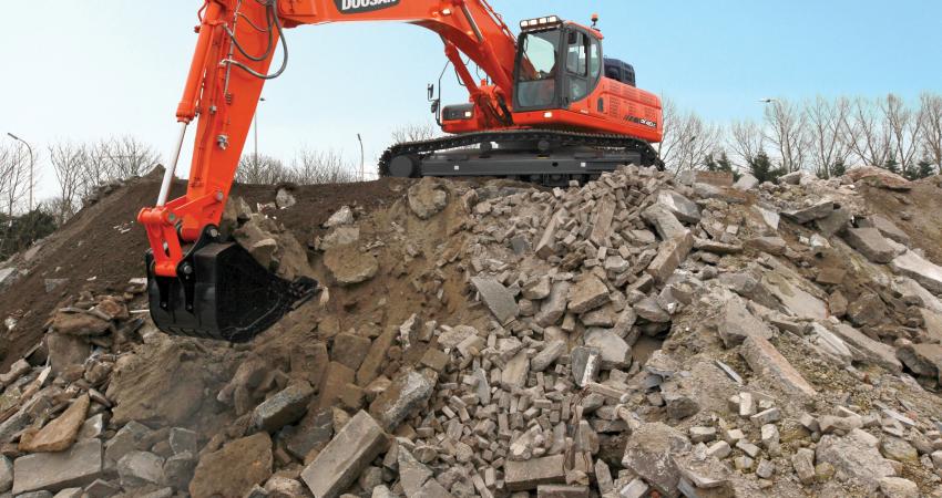 Doosan DX420LC - 3 Bauma 2013 Preview