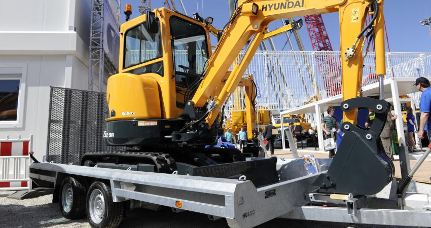 Hyundai’s R25Z-9A mini excavator 