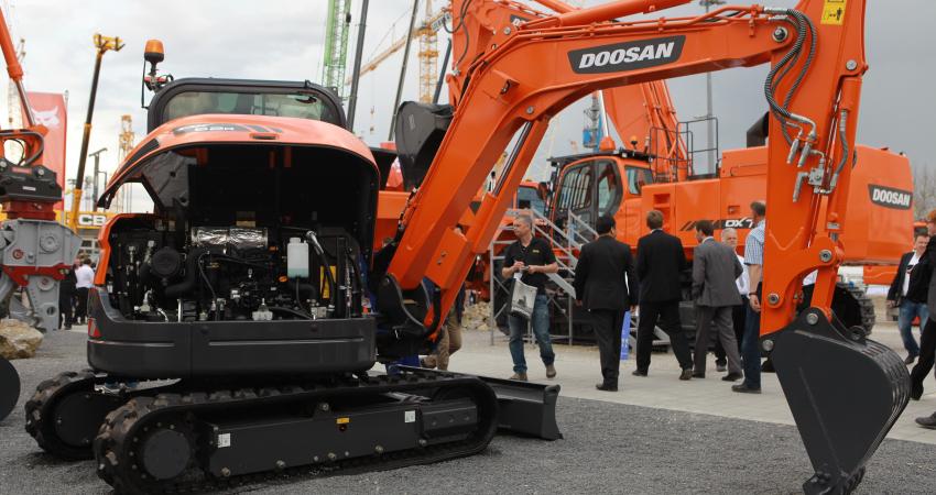 bauma 2013 Daily Doosan DX62R-3 