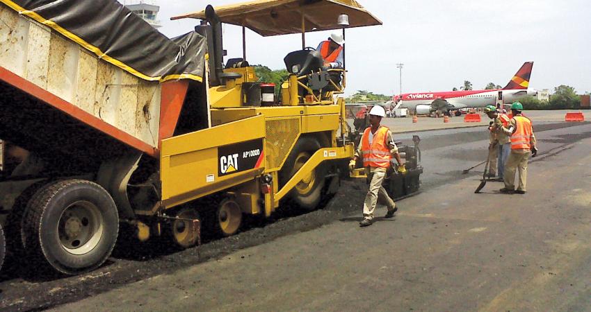 Caterpillar compactors and pavers 