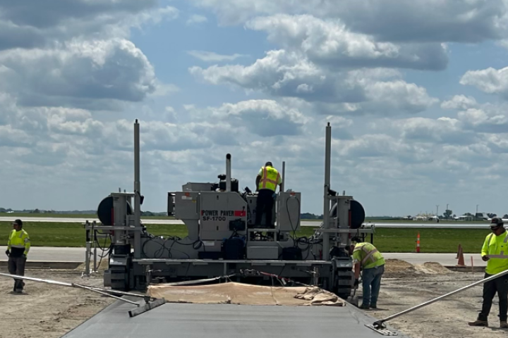 Contractor Metro Paving has been using an SF-1700 slipformer from Power Pavers to lay slab for new taxiways