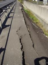 Cracks in asphalt roads 