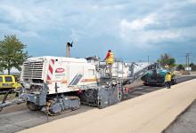 Wirtgen 3800 CR and Vögele paver VISION 5200-2 