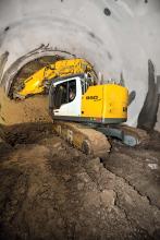 Liebherr R950 tunnel machine 