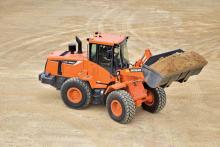 Doosan DL220 wheeled loader 