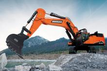 Doosan’s 100 tonne DX1000LC-7 crawler excavator is powered by the new stage V version of the well-proven Perkins 2806J diesel engine