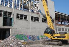 High reach demolition machines