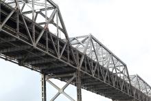 New structure of Califorina bridge from earthquake