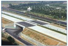 Yamuna Expressway built on embankment