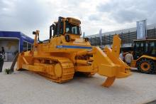 bauma 2013 daily Dressta dozer range