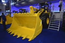 Komatsu WA500 wheel loader 