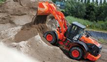 Hitachi’s ZW250-5 wheeled loader 