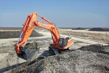 Doosan's new DX480LCA excavator 