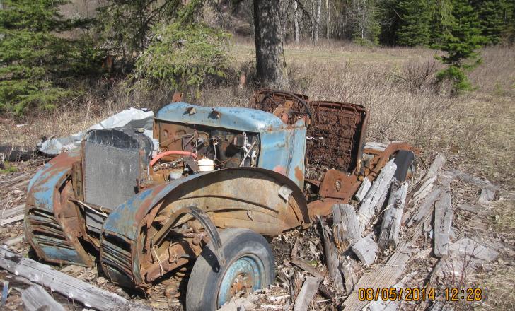 an old parked car 