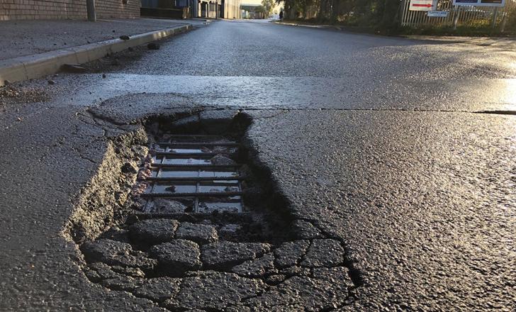 The UK’s pothole problem deepens (image World Highways/David Arminas)