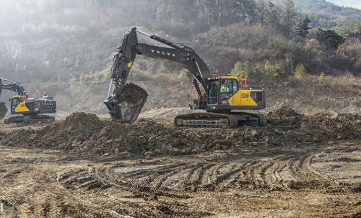 EC260 excavator | Photo credit: Volvo CE