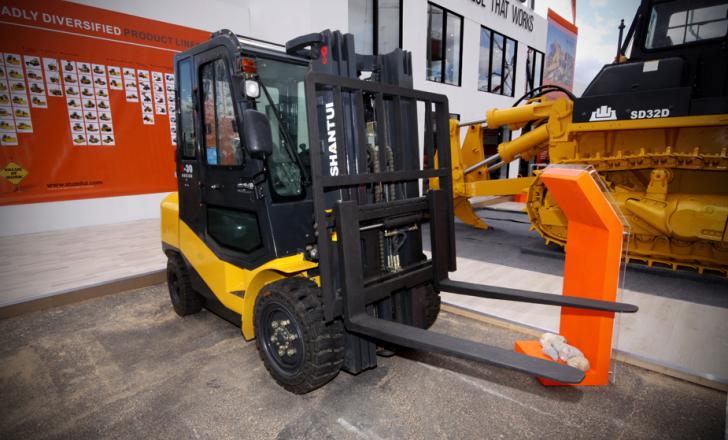 Shantui SF30 fork lift