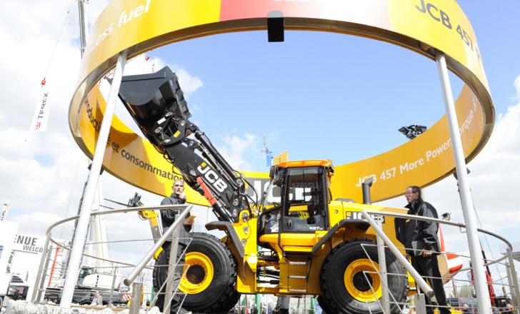 JCB 457 wheeled loader, live at INTERMAT 2012