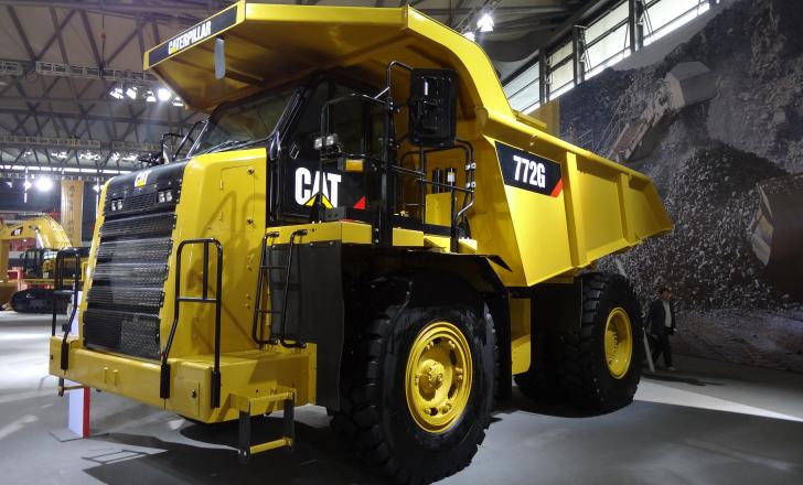 Caterpillar 772G truck