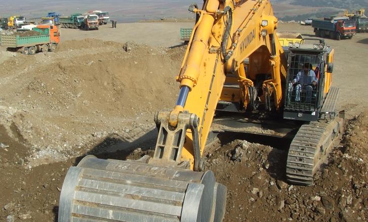 excavator working on Greek's highway