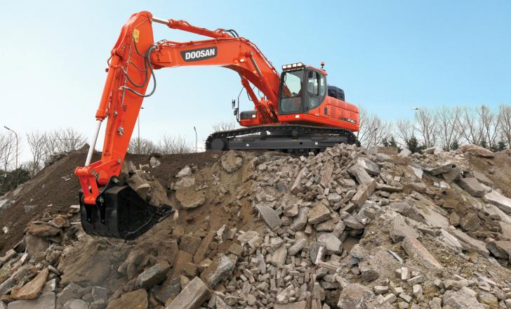 Doosan DX420LC - 3 Bauma 2013 Preview