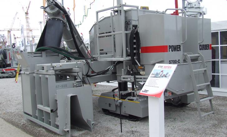 bauma 2013 Power curbers slipforming