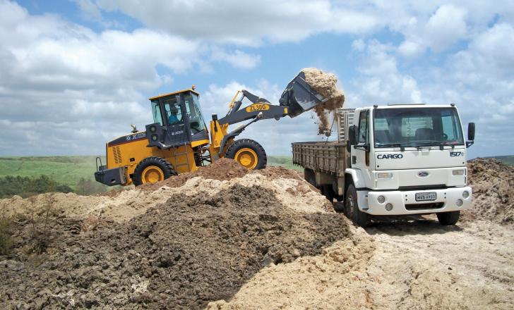 XCMG’s ZL30G wheeled loader 